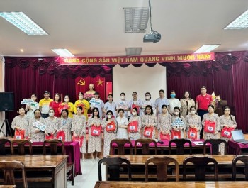 Lớp học tiền sản “NUÔI CON BẰNG SỮA MẸ ”