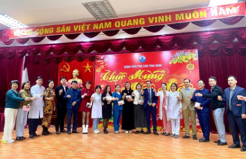 Ngày Quốc tế Hộ sinh 2025: Hộ sinh – “Điểm tựa” sinh tồn cho bà mẹ  và trẻ em trong thiên tai, thảm họa.